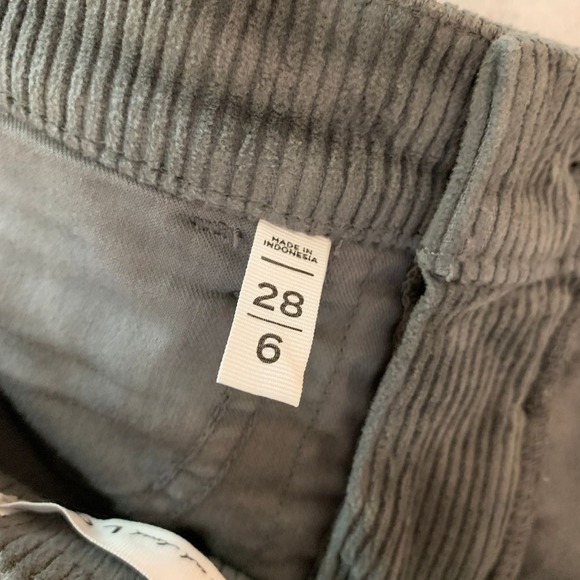 LOFT Corduroy Pants Straight Leg‎ Casual Everyday Comfort Gray Womens Size 28/6 - Picture 4 of 6